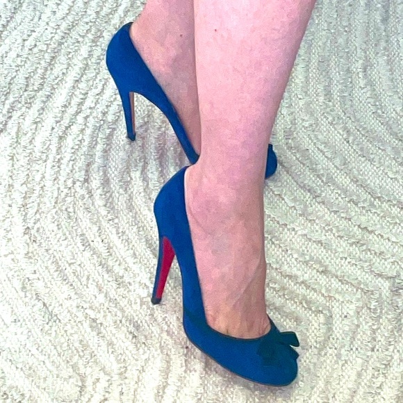 Christian Louboutin Shoes - 💯 Authentic Louboutin suede bow Lavalliere 100 mm pumps heels red…
